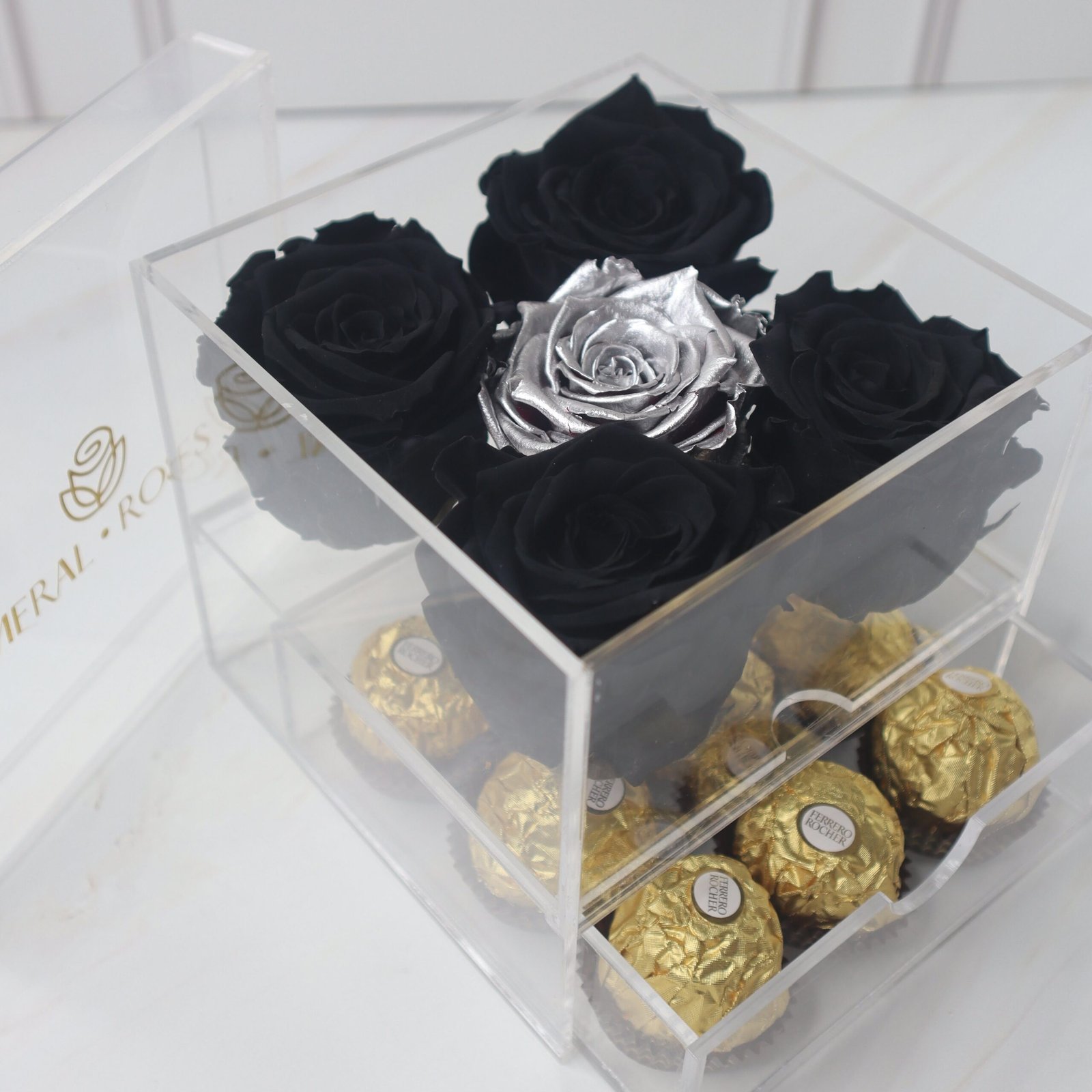 5 Rosas Eternas en estuche de acrílico - Imagen 4
